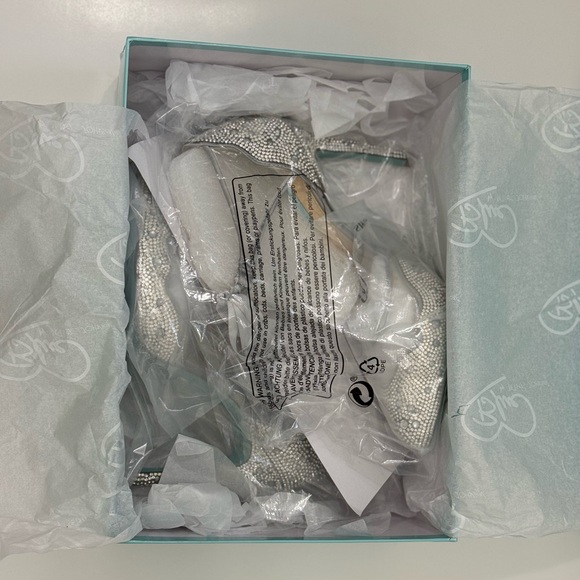 Blue by Betsey Johnson Iris Pumps - Picture 7 of 11